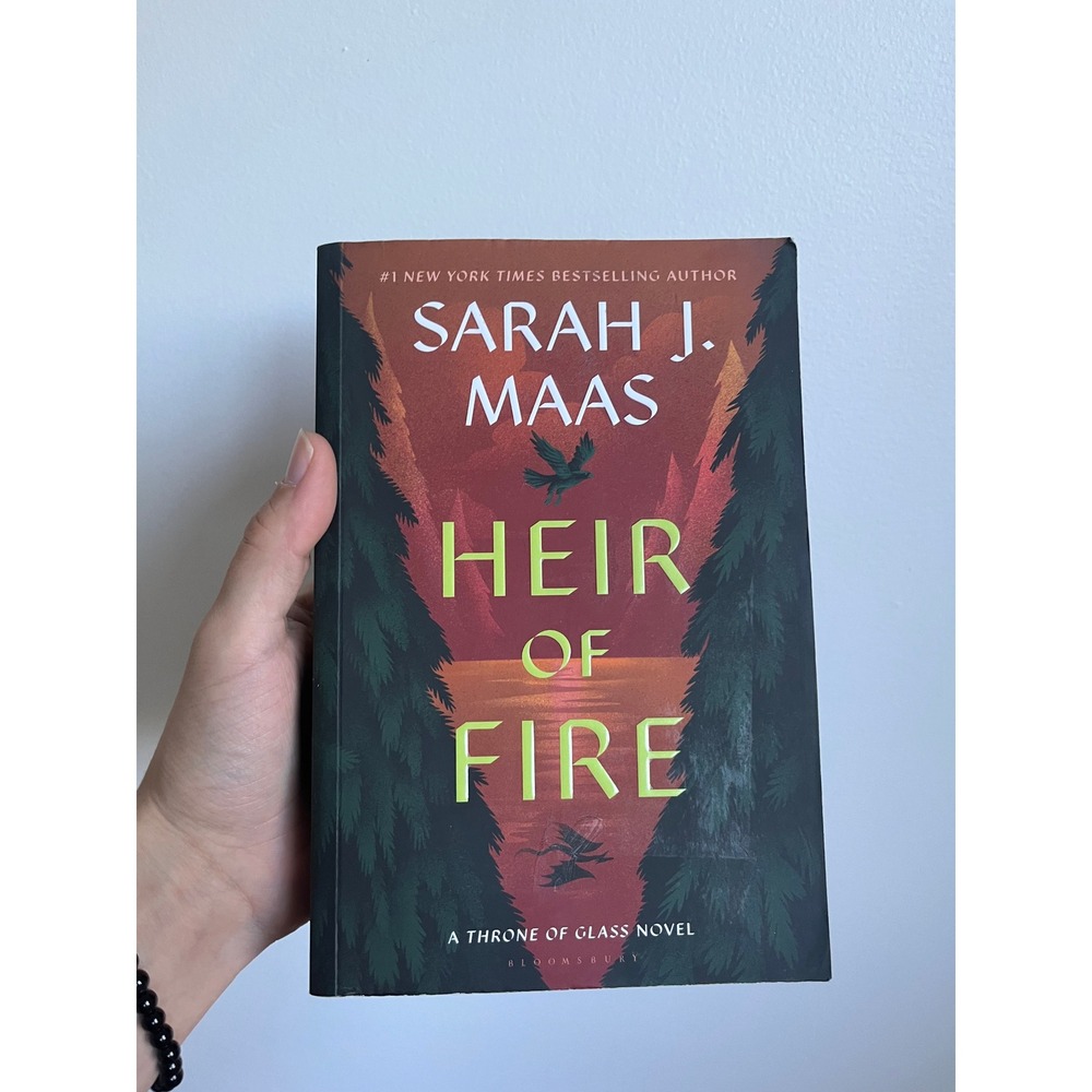 Heir of Fire Sarah J Maas Throne of Glass Book 3 Paperback Bloomsbury 2023